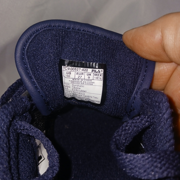NWOT - Fila toddler unisex side 10 navy blue with red & white details - Picture 7 of 13